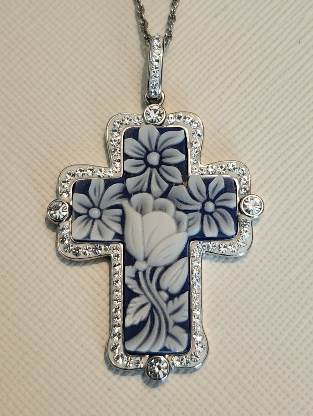 Sterling Silver Swarovski Floral Cameo Cross Pendant